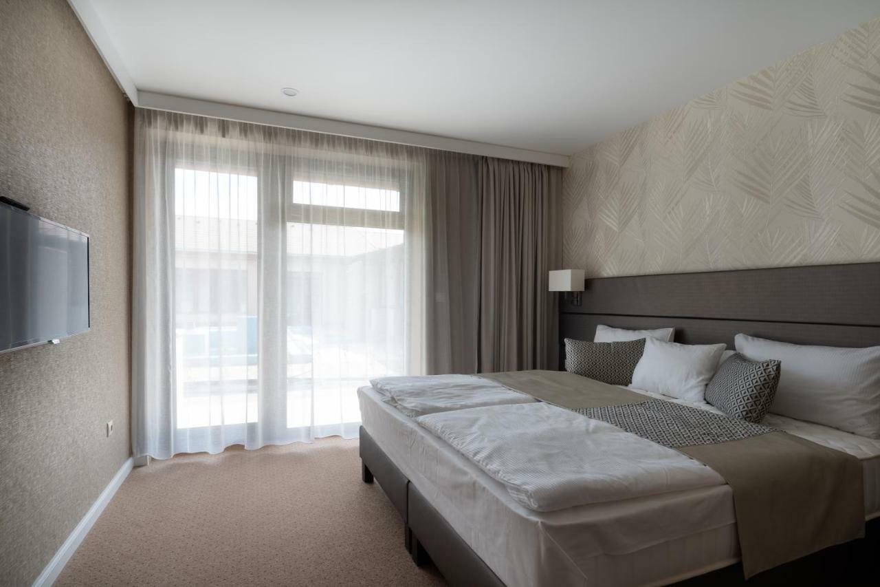 Doresz Wellness Panzio Bed & Breakfast Ujhartyan ภายนอก รูปภาพ