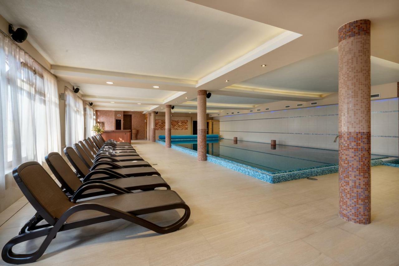 Doresz Wellness Panzio Bed & Breakfast Ujhartyan ภายนอก รูปภาพ